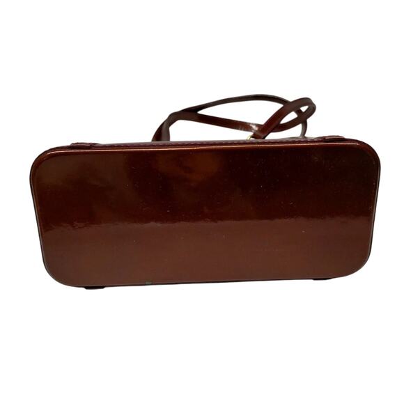 Louis Vuitton Monogram Vernis Avalon MM Tote Bag in Amarante - Picture 5 of 9